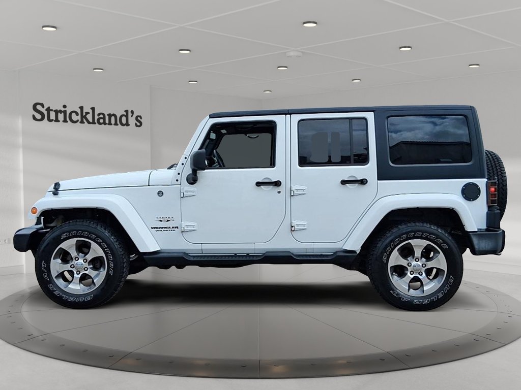 2017 Jeep Wrangler Unlimited Sahara in Stratford, Ontario - 5 - w1024h768px