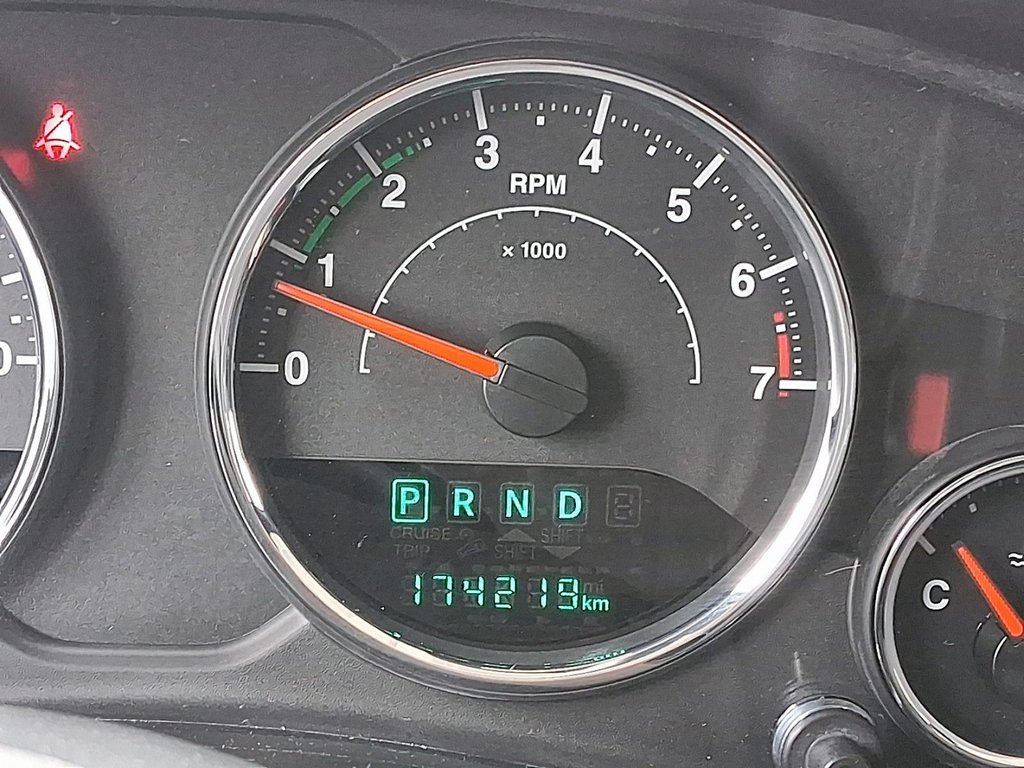 2017 Jeep Wrangler Unlimited Sahara in Stratford, Ontario - 14 - w1024h768px