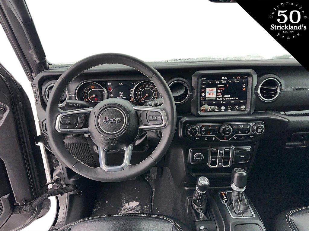 2023  Wrangler Unlimited Sahara in Stratford, Ontario - 9 - w1024h768px