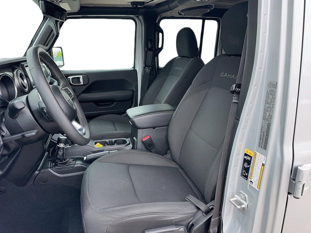 2023 Jeep Wrangler Unlimited Sahara in Stratford, Ontario - 8 - w1024h768px