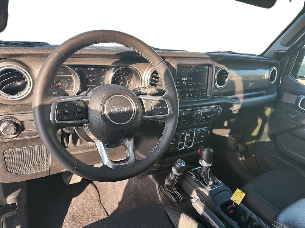 2023 Jeep Wrangler Unlimited Sahara in Stratford, Ontario - 8 - w1024h768px