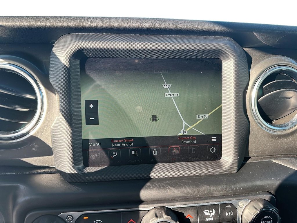 2023 Jeep Wrangler Unlimited Sahara in Stratford, Ontario - 17 - w1024h768px