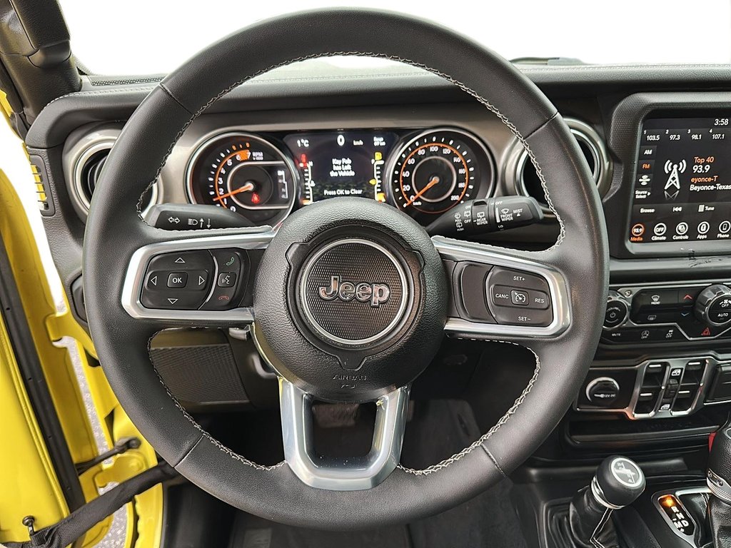 2023 Jeep Wrangler Unlimited Sahara in Stratford, Ontario - 11 - w1024h768px