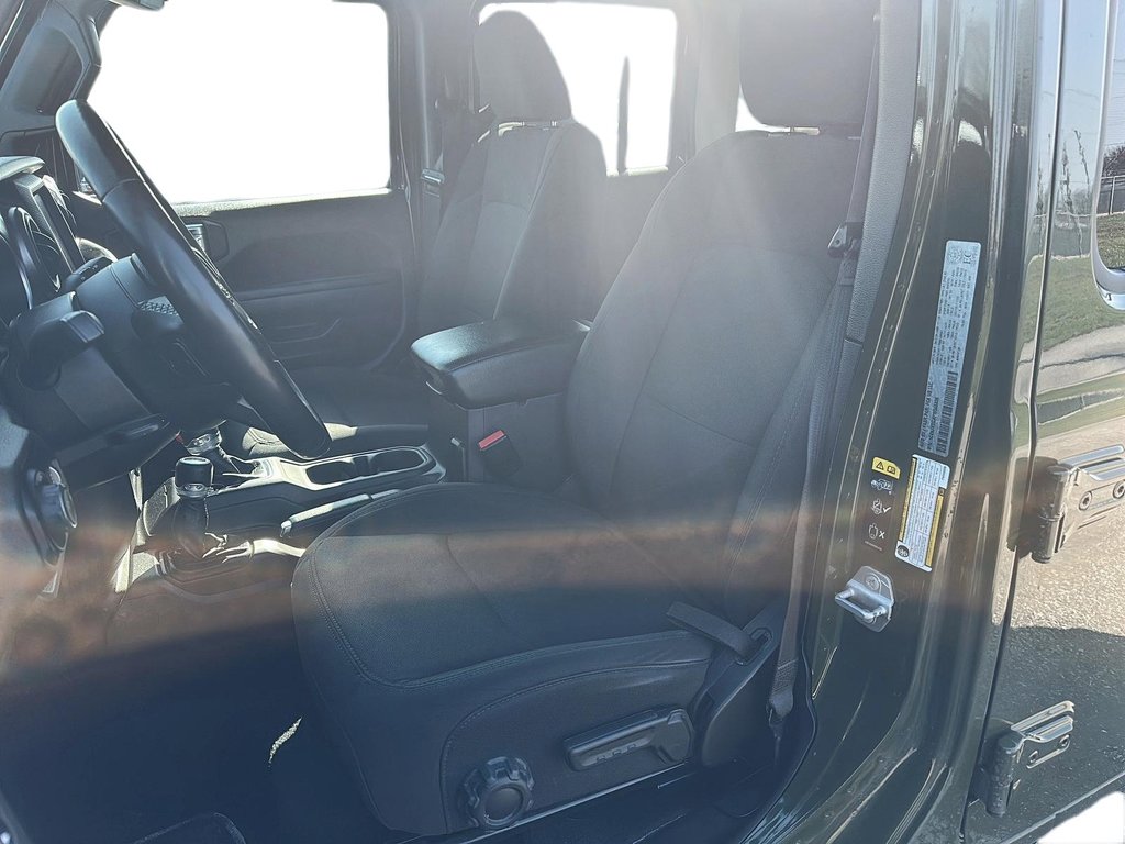 2023 Jeep Wrangler Unlimited Sport in Stratford, Ontario - 8 - w1024h768px