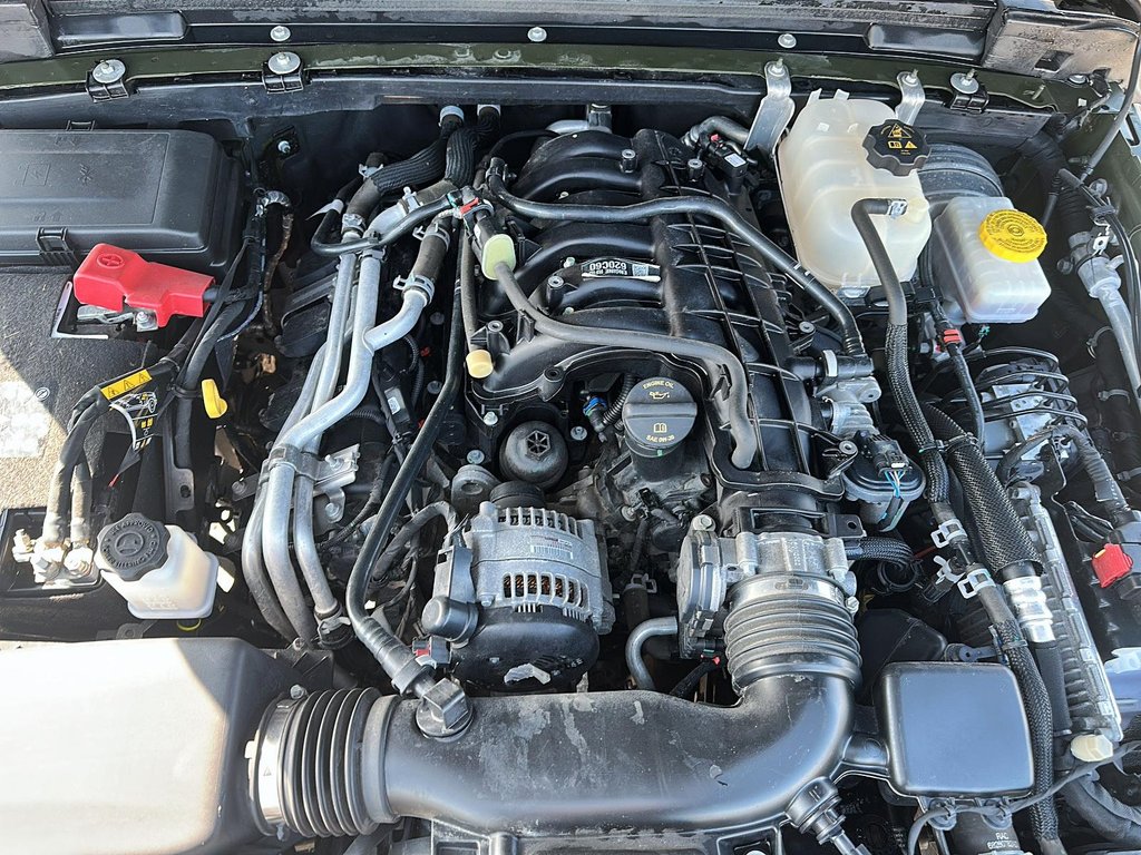 2023 Jeep Wrangler Unlimited Sport in Stratford, Ontario - 7 - w1024h768px