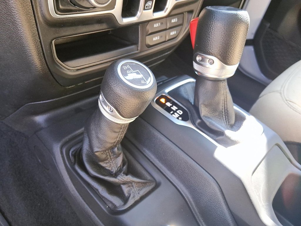 2023 Jeep Wrangler Unlimited Sport in Stratford, Ontario - 17 - w1024h768px