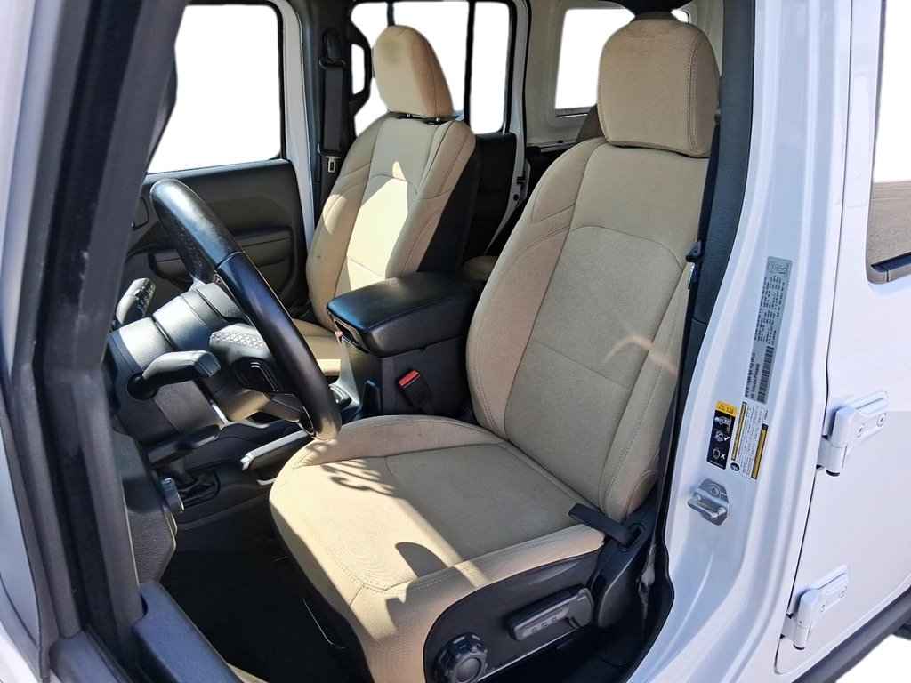 2023 Jeep Wrangler Unlimited Sport in Stratford, Ontario - 8 - w1024h768px