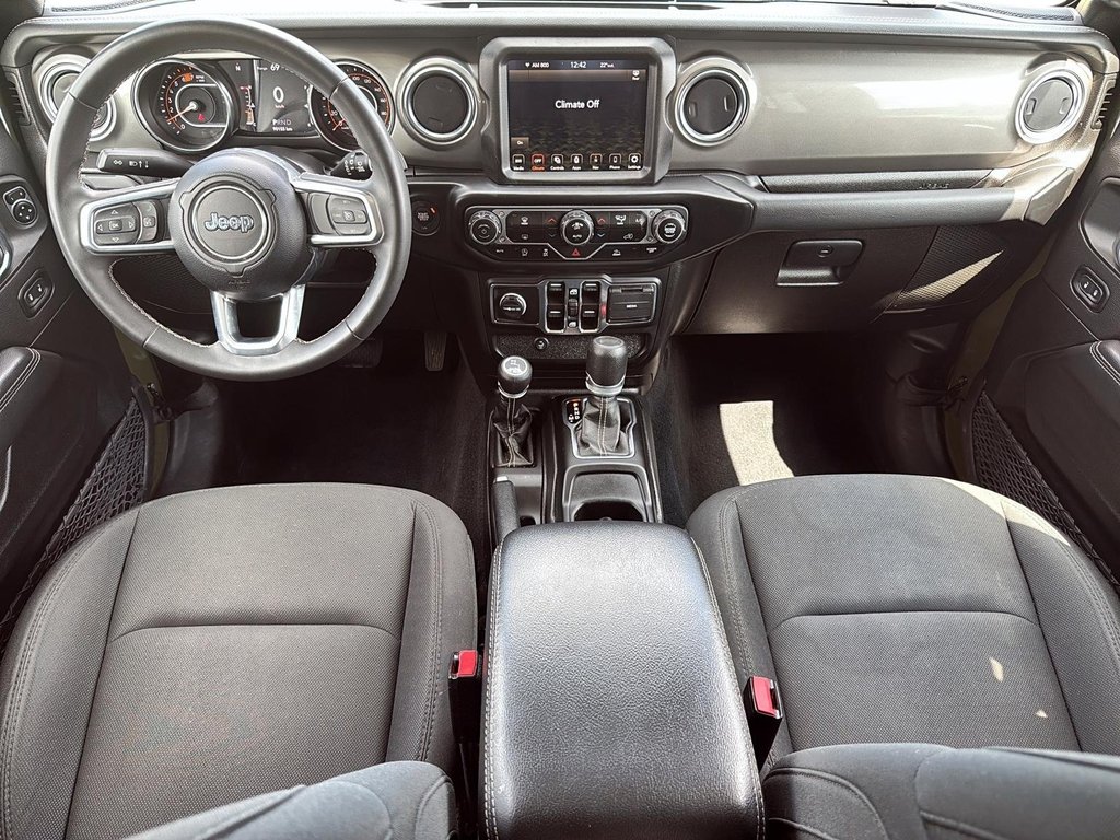 2023 Jeep Wrangler Unlimited Sahara in Stratford, Ontario - 9 - w1024h768px