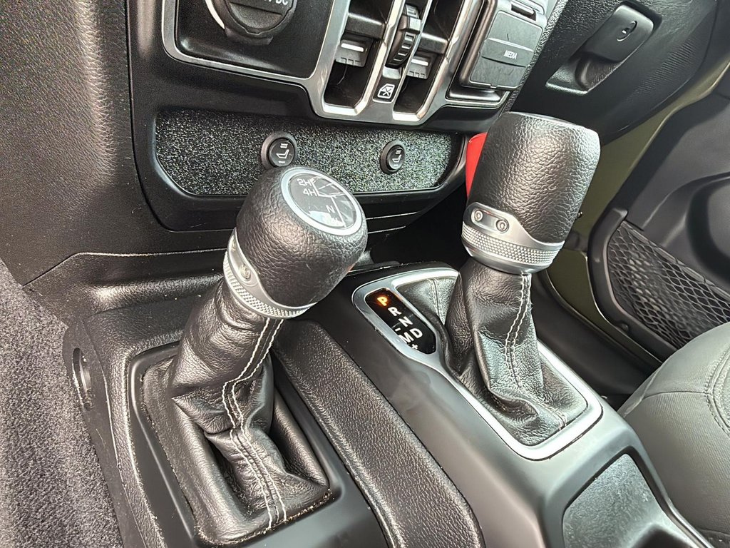 2023 Jeep Wrangler Unlimited Sahara in Stratford, Ontario - 13 - w1024h768px