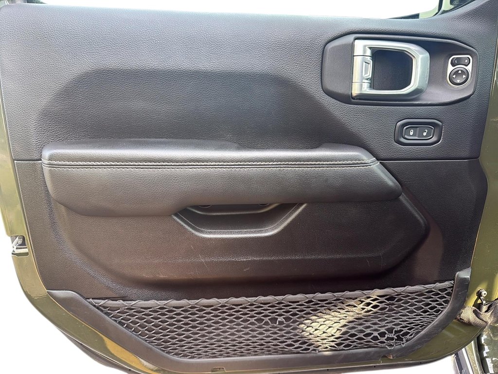 2023 Jeep Wrangler Unlimited Sahara in Stratford, Ontario - 10 - w1024h768px
