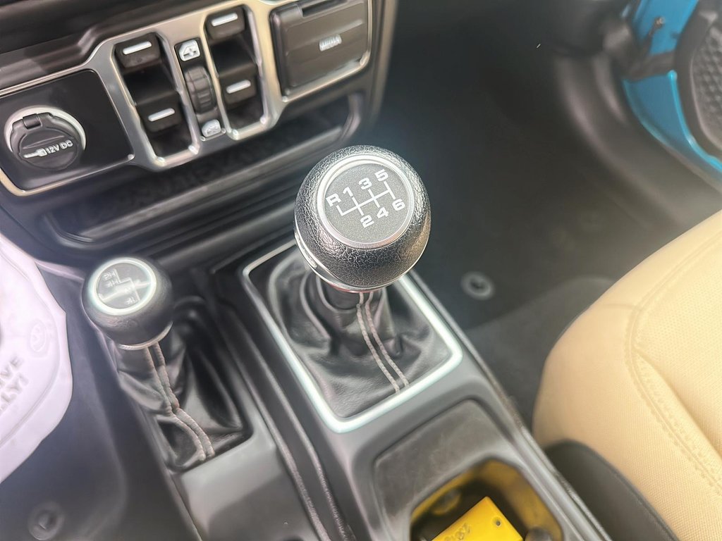 2020 Jeep Wrangler JL Unlimited Sahara in Stratford, Ontario - 13 - w1024h768px