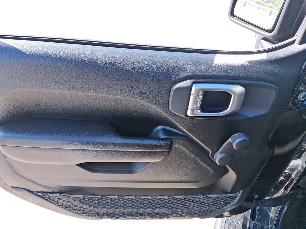 2020 Jeep Wrangler JL Sport in Stratford, Ontario - 11 - w1024h768px