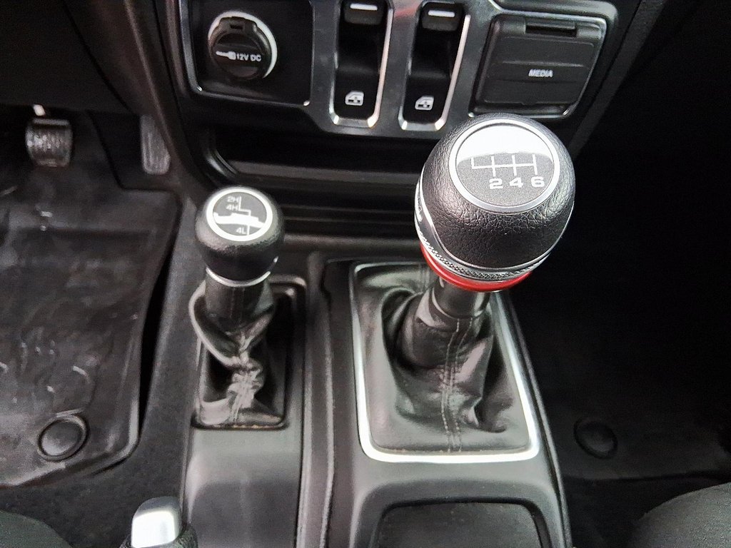 2022 Jeep Wrangler Sport in Stratford, Ontario - 16 - w1024h768px