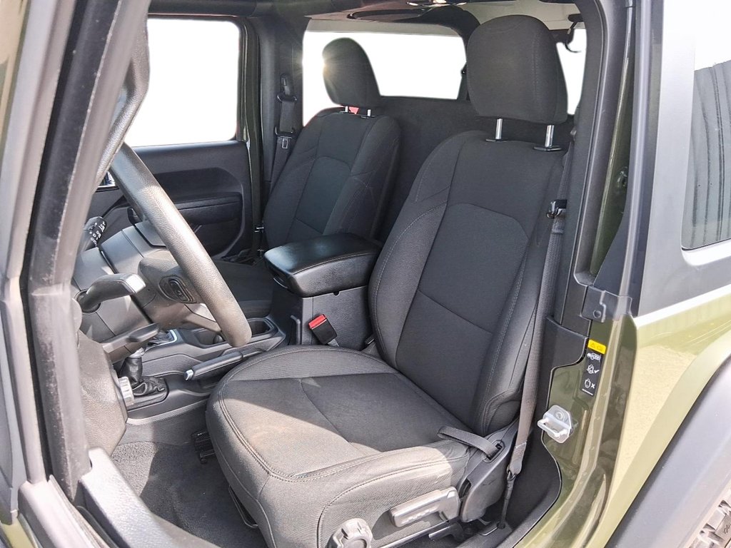 2023 Jeep Wrangler Sport in Stratford, Ontario - 8 - w1024h768px
