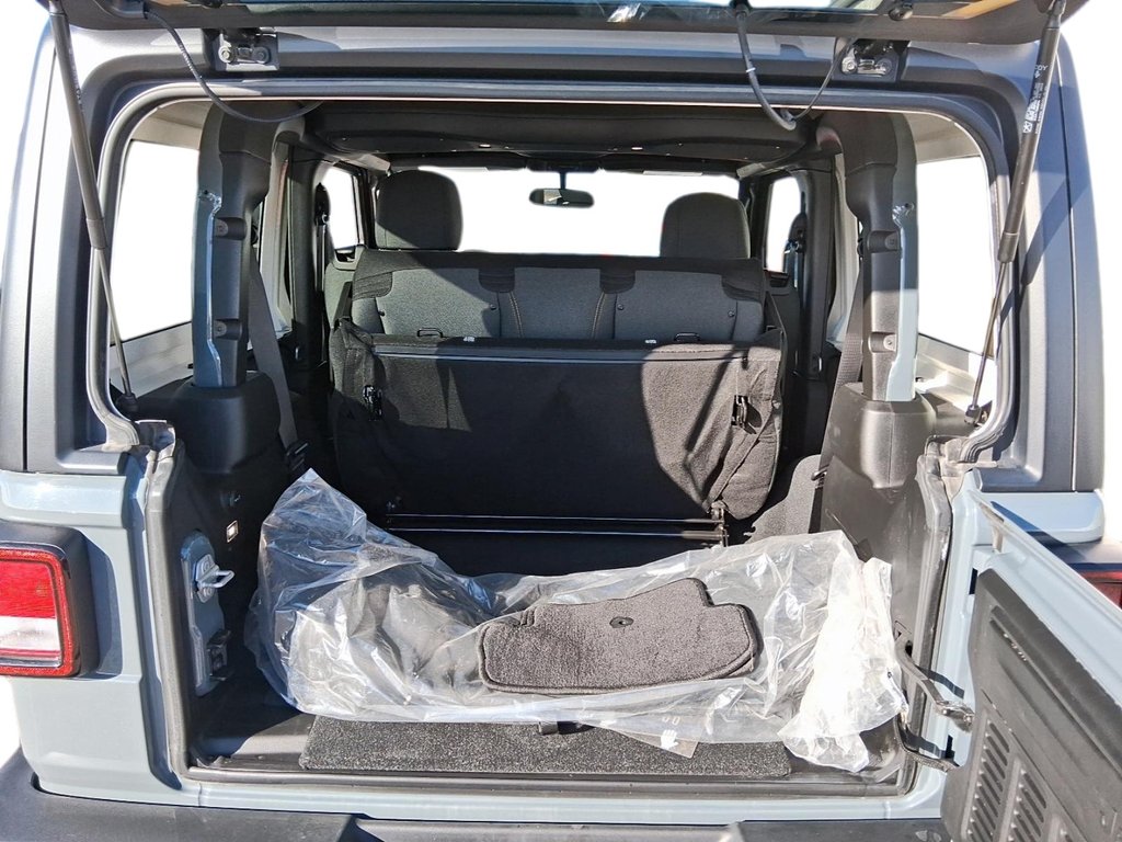 2024 Jeep Wrangler Sport 2 Door 4x4 in Stratford, Ontario - 6 - w1024h768px
