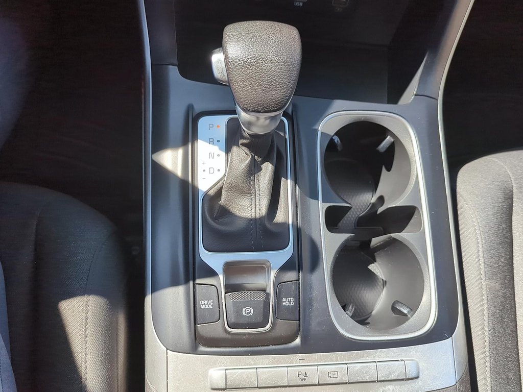 2024 Kia Carnival LX FWD in Stratford, Ontario - 15 - w1024h768px