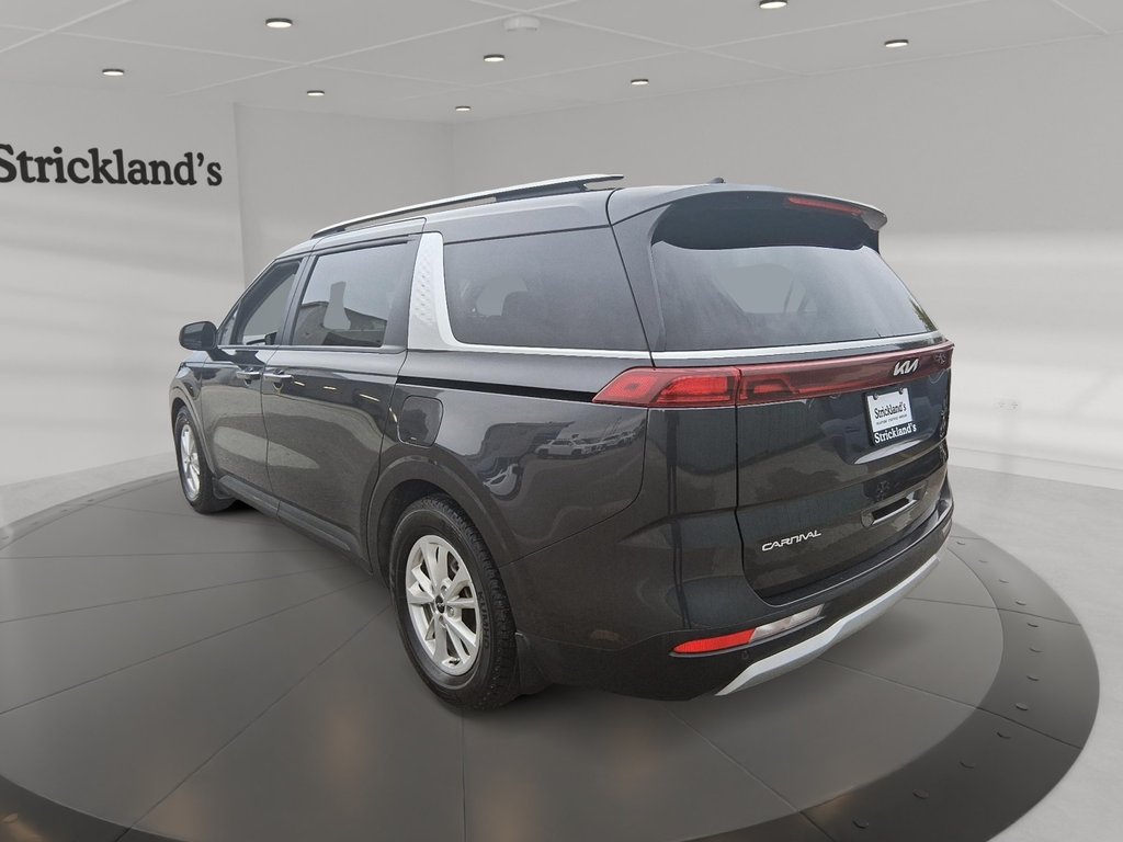 2024 Kia Carnival LX+ FWD in Stratford, Ontario - 4 - w1024h768px