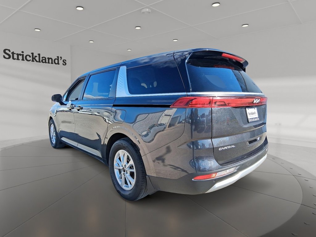2024 Kia Carnival LX FWD in Stratford, Ontario - 4 - w1024h768px