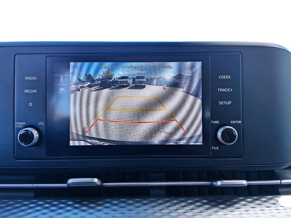 2024 Kia Carnival LX FWD in Stratford, Ontario - 19 - w1024h768px