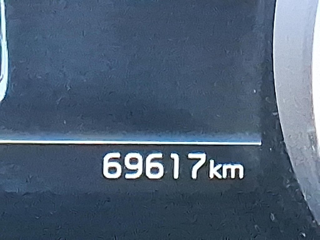 2024 Kia Carnival LX FWD in Stratford, Ontario - 15 - w1024h768px