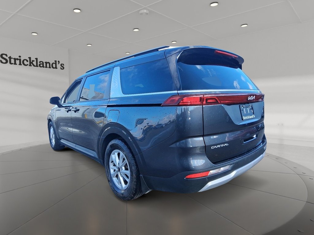 2024 Kia Carnival LX+ FWD in Stratford, Ontario - 4 - w1024h768px