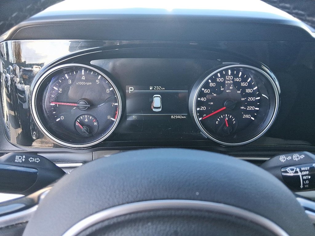 2024 Kia Carnival LX+ FWD in Stratford, Ontario - 15 - w1024h768px