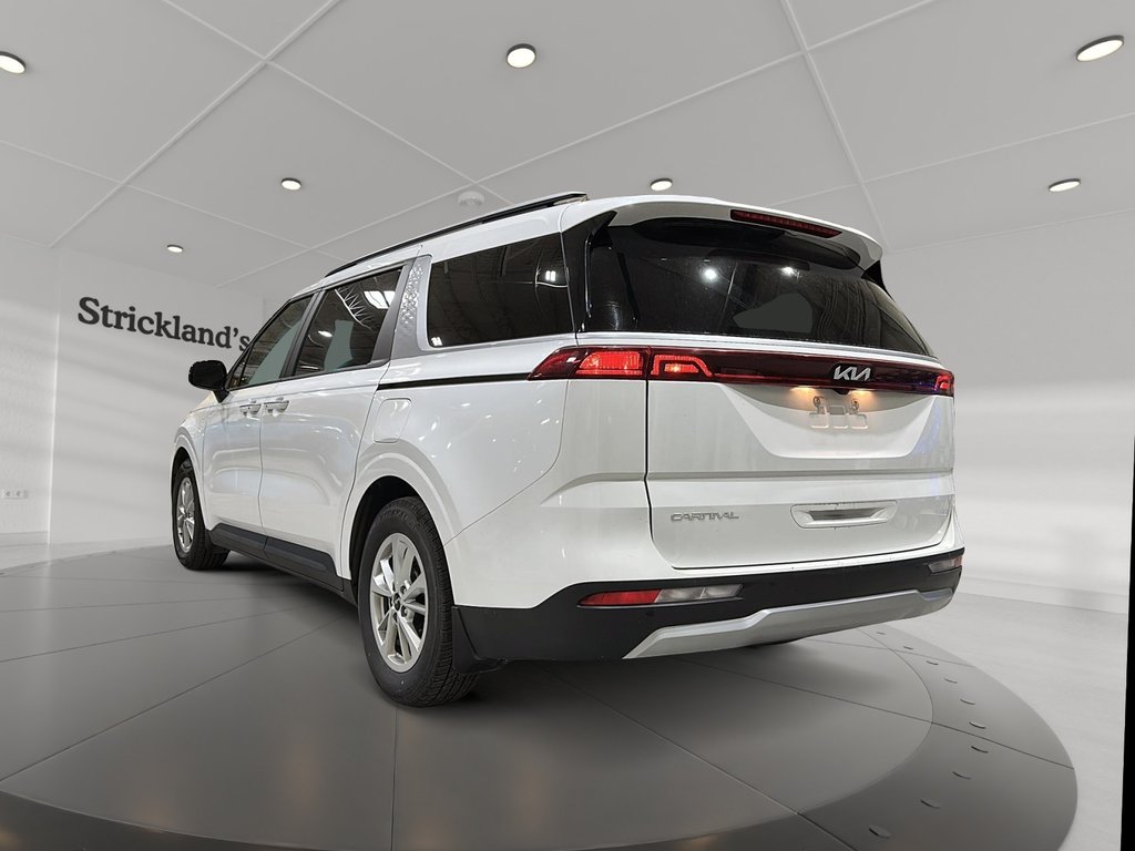 2024 Kia Carnival LX+ FWD in Stratford, Ontario - 4 - w1024h768px