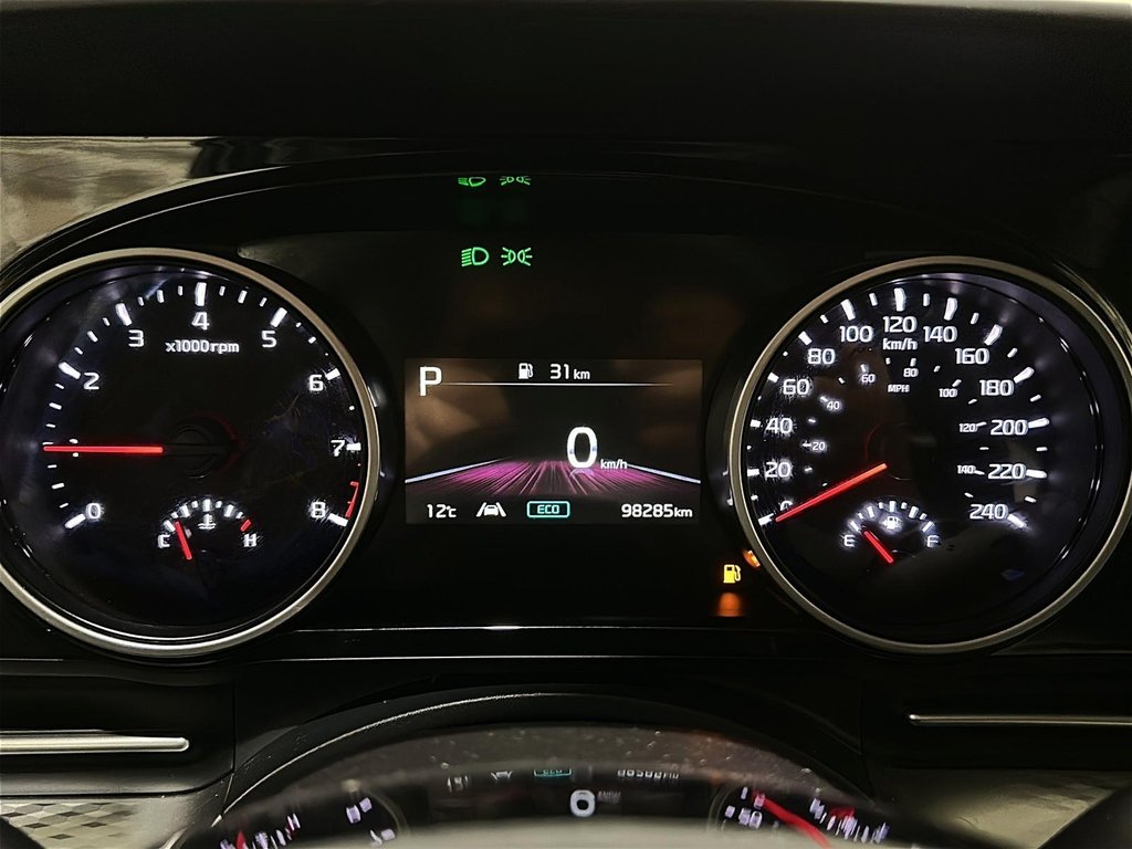 2024 Kia Carnival LX+ FWD in Stratford, Ontario - 13 - w1024h768px