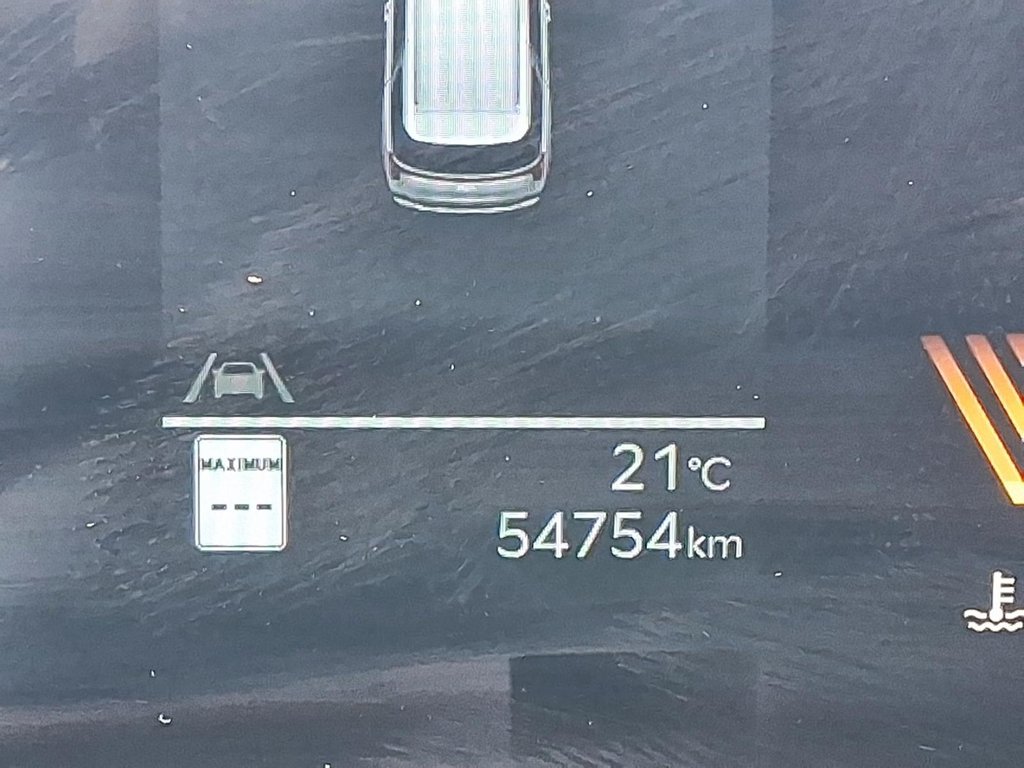 2025 Kia Carnival LX FWD in Stratford, Ontario - 13 - w1024h768px