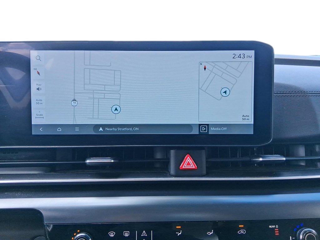 2025 Kia Carnival LX FWD in Stratford, Ontario - 19 - w1024h768px