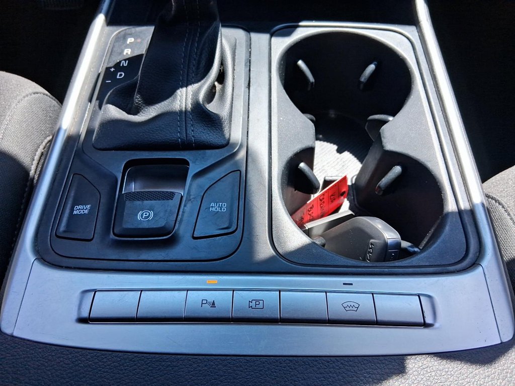 2025 Kia Carnival LX FWD in Stratford, Ontario - 18 - w1024h768px