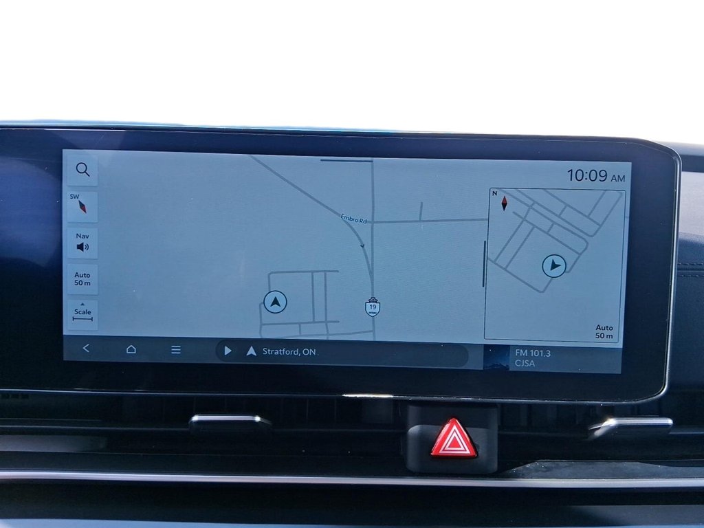 2025 Kia Carnival LX FWD in Stratford, Ontario - 19 - w1024h768px
