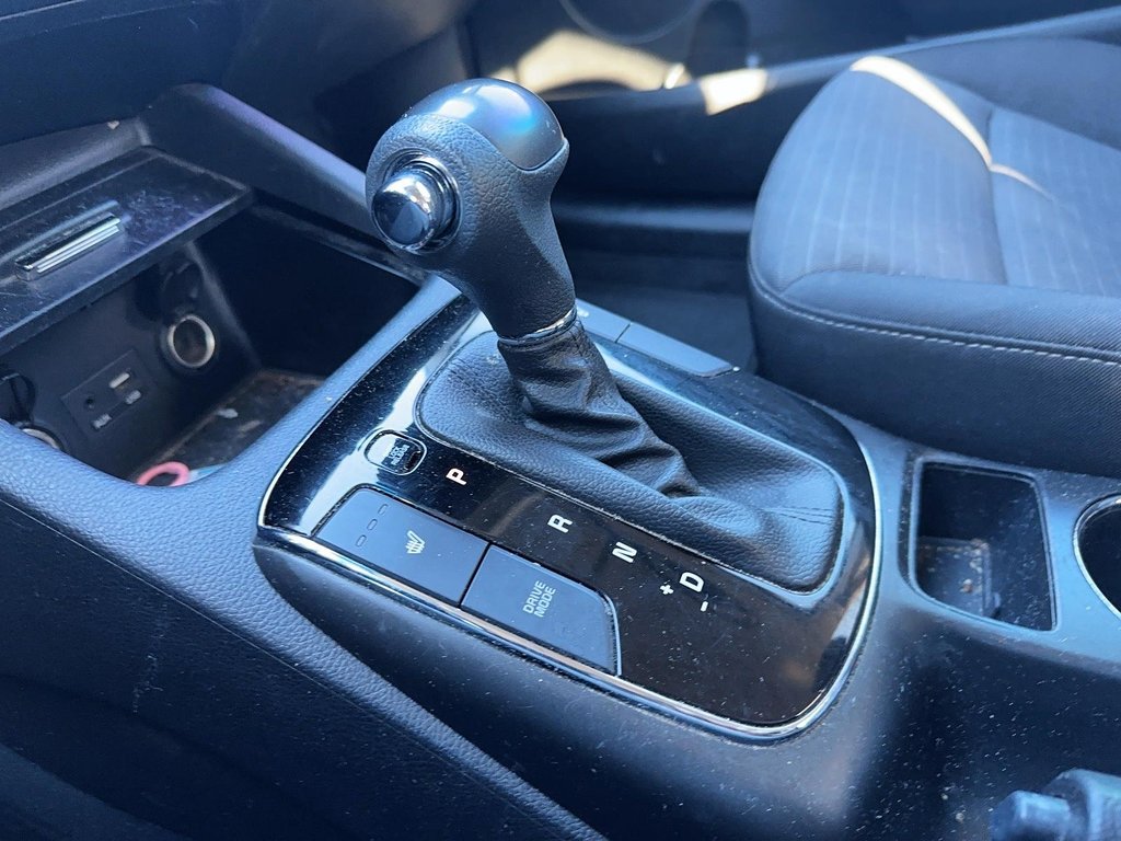 2018 Kia Forte LX+ at in Stratford, Ontario - 11 - w1024h768px