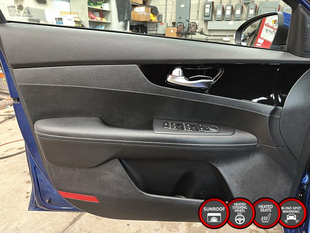 2021 Kia Forte Sedan EX+ IVT in Stratford, Ontario - 10 - w1024h768px