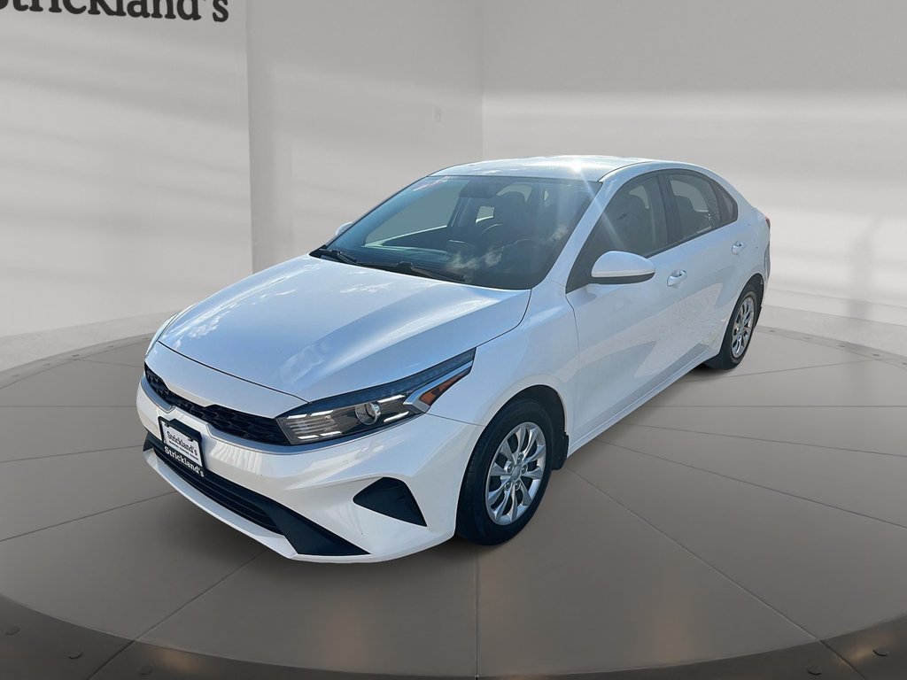 2022 Kia Forte Sedan LX IVT in Stratford, Ontario - 1 - w1024h768px