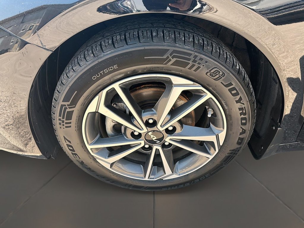 2022 Kia Forte Sedan EX IVT in Stratford, Ontario - 7 - w1024h768px