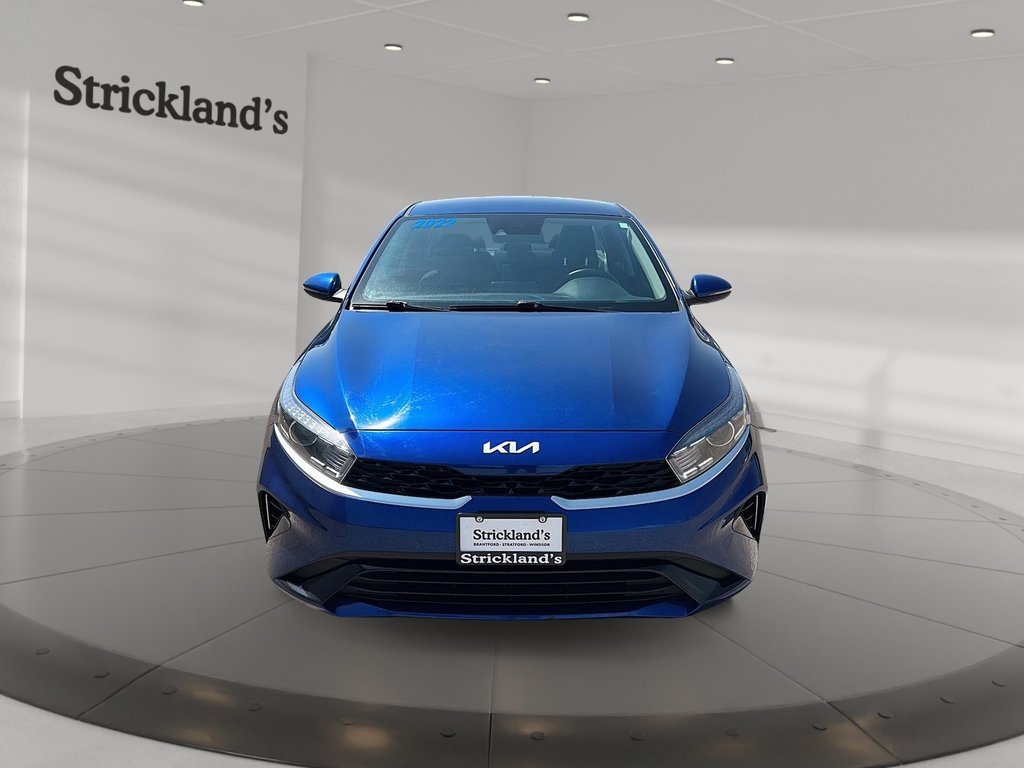 2022 Kia Forte Sedan EX IVT in Stratford, Ontario - 2 - w1024h768px