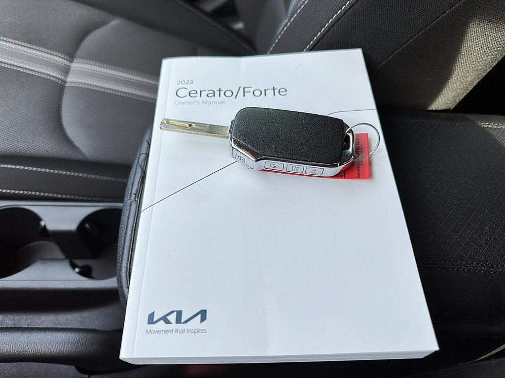 2023 Kia Forte (5) EX IVT in Stratford, Ontario - 15 - w1024h768px