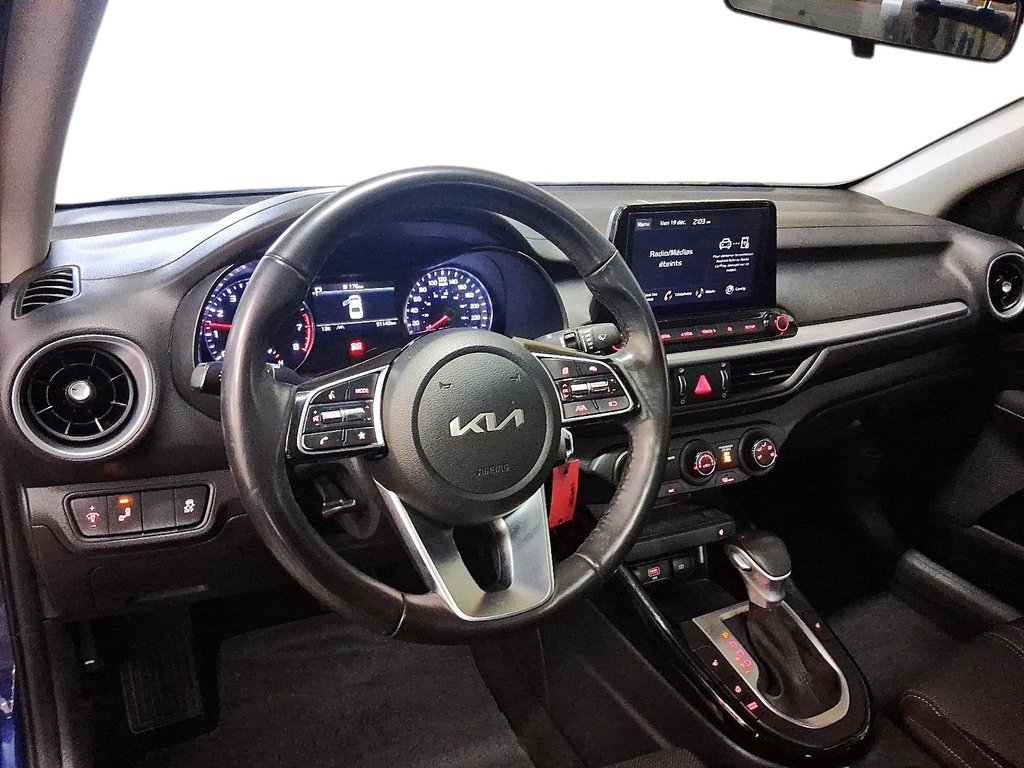 2023 Kia Forte Sedan EX+ IVT in Stratford, Ontario - 10 - w1024h768px