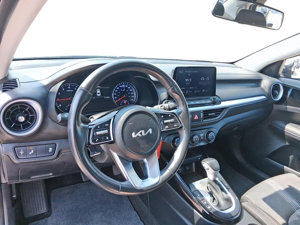 2023 Kia Forte Sedan EX+ IVT in Stratford, Ontario - 10 - w1024h768px