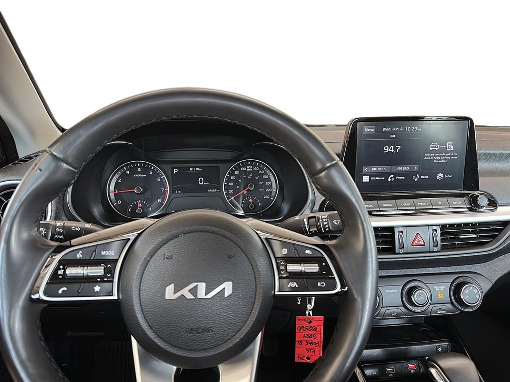 2024 Kia Forte EX IVT in Stratford, Ontario - 13 - w1024h768px