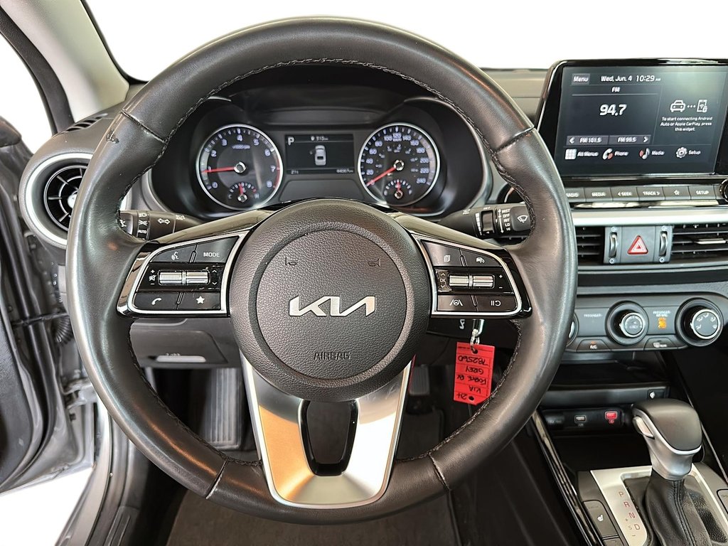 2024 Kia Forte EX IVT in Stratford, Ontario - 11 - w1024h768px