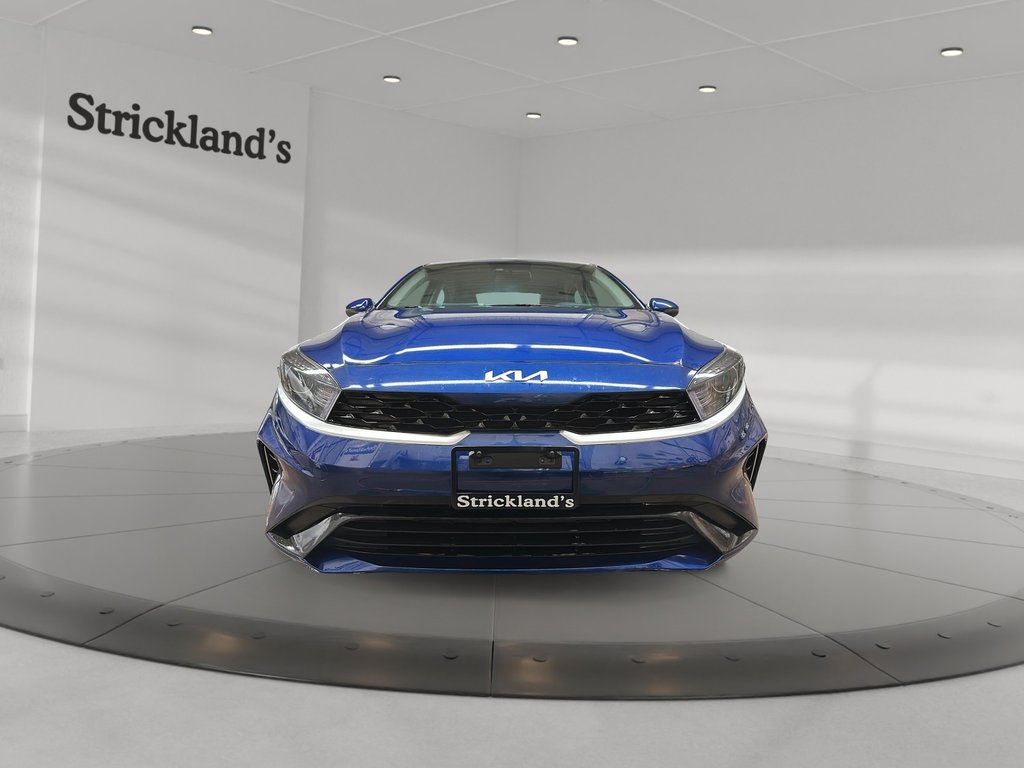 2024 Kia Forte EX IVT in Stratford, Ontario - 2 - w1024h768px