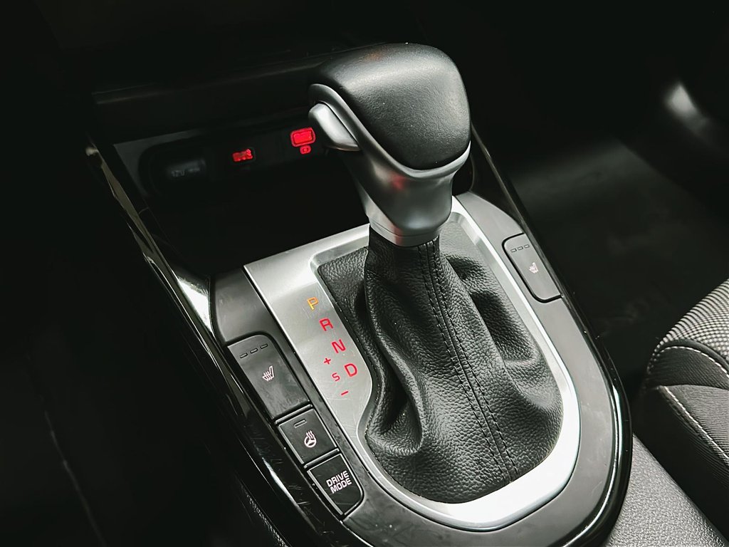 2024 Kia Forte EX IVT in Stratford, Ontario - 14 - w1024h768px