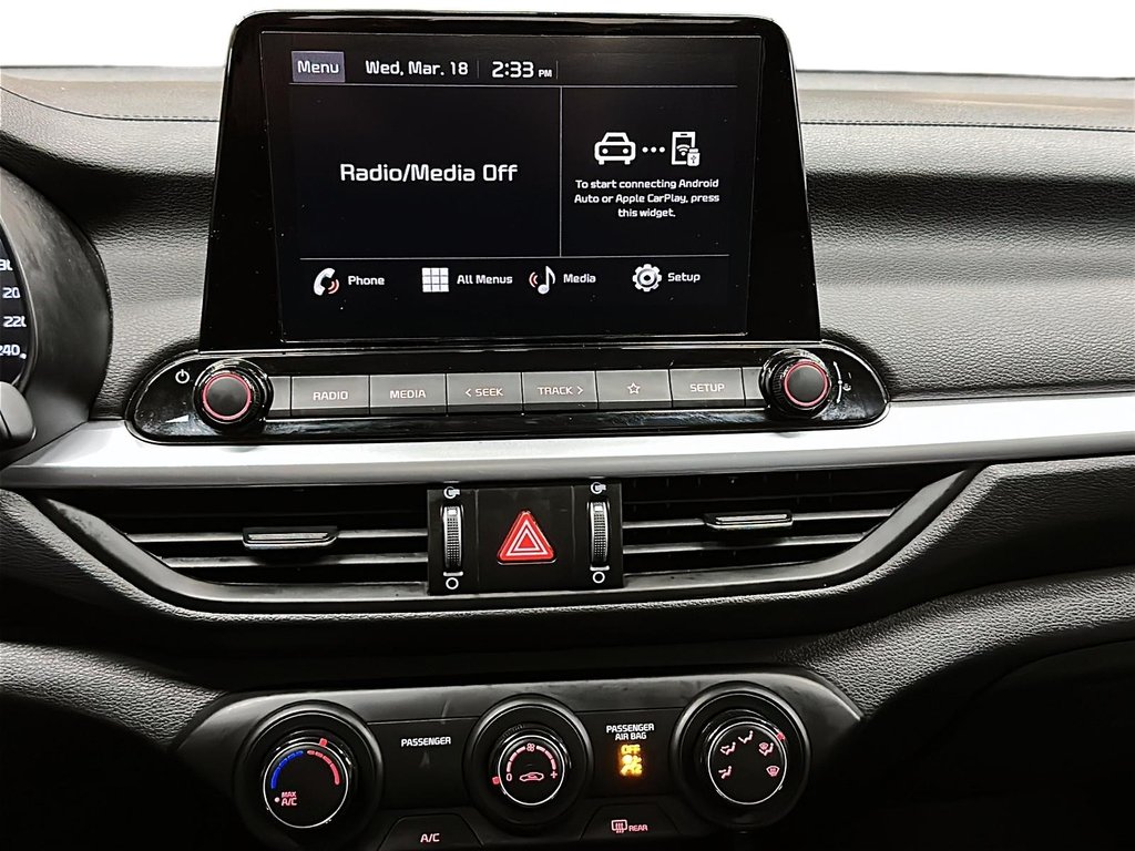 2024 Kia Forte EX IVT in Stratford, Ontario - 16 - w1024h768px