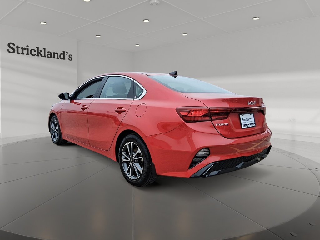 2024 Kia Forte EX IVT in Stratford, Ontario - 4 - w1024h768px
