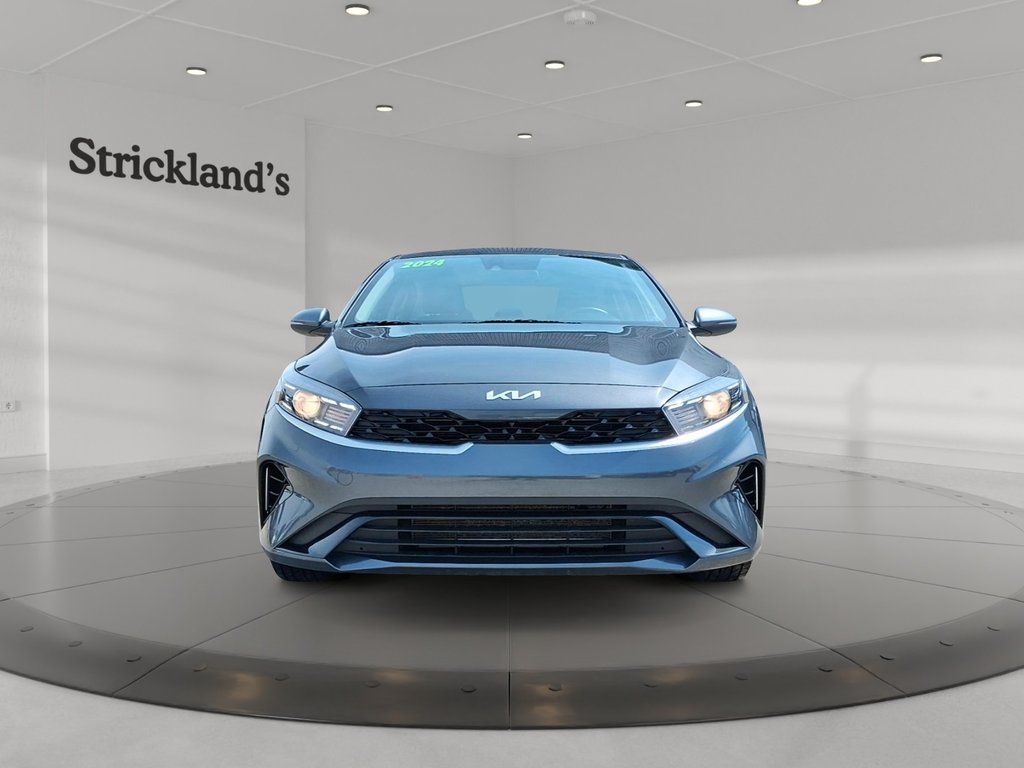 2024 Kia Forte EX IVT in Stratford, Ontario - 2 - w1024h768px