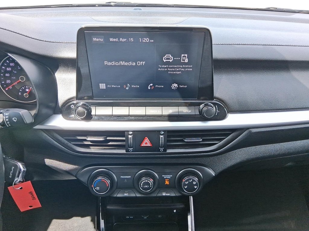 2024 Kia Forte EX IVT in Stratford, Ontario - 15 - w1024h768px