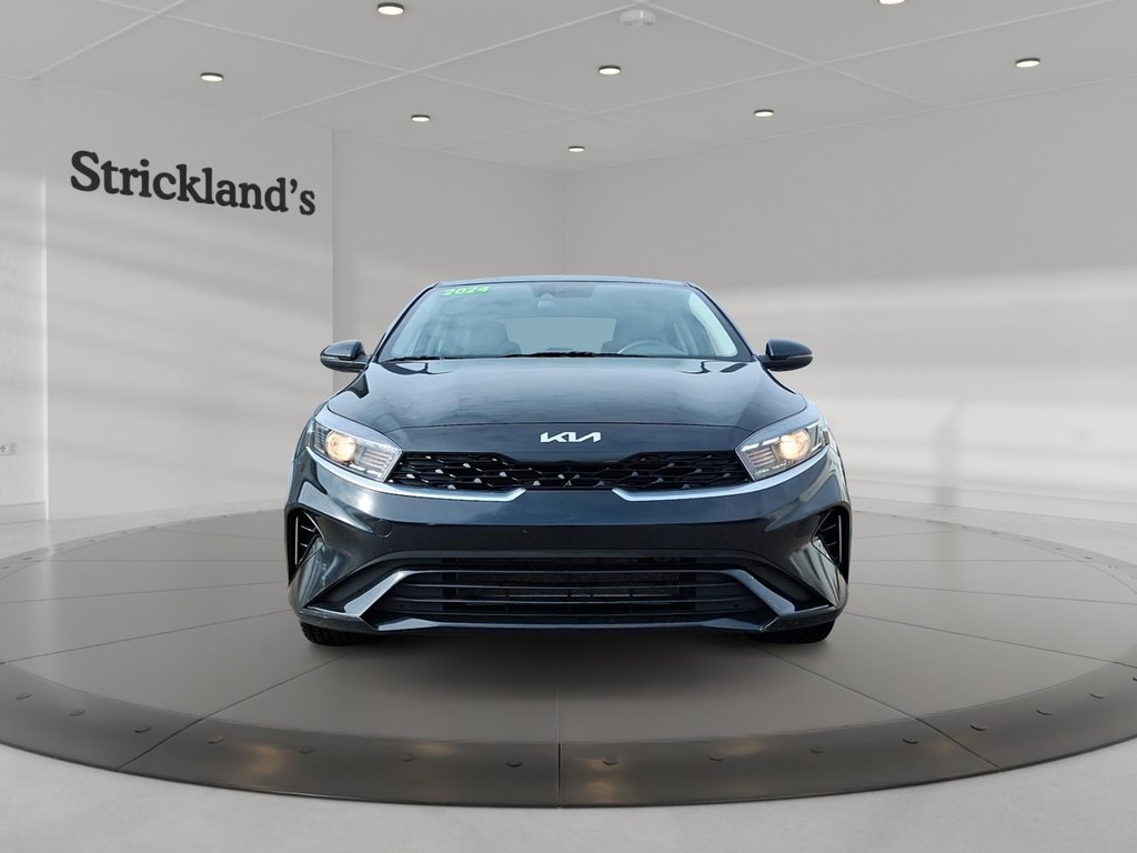 2024 Kia Forte EX IVT in Stratford, Ontario - 2 - w1024h768px
