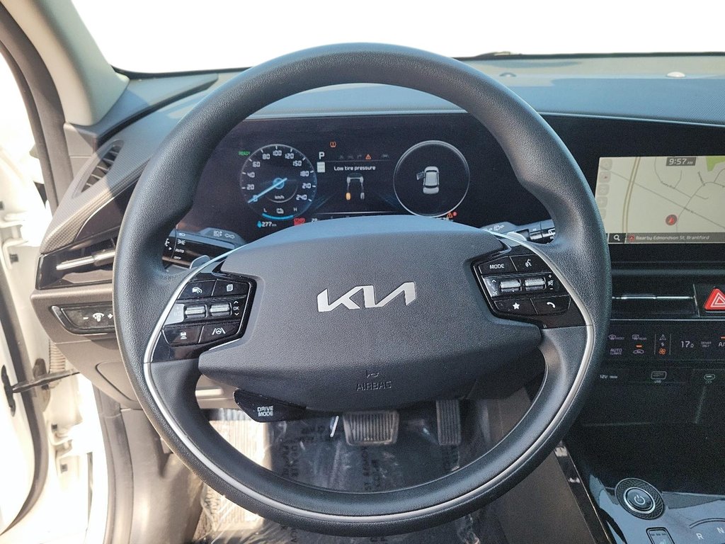 2023 Kia Niro EV Premium in Stratford, Ontario - 11 - w1024h768px